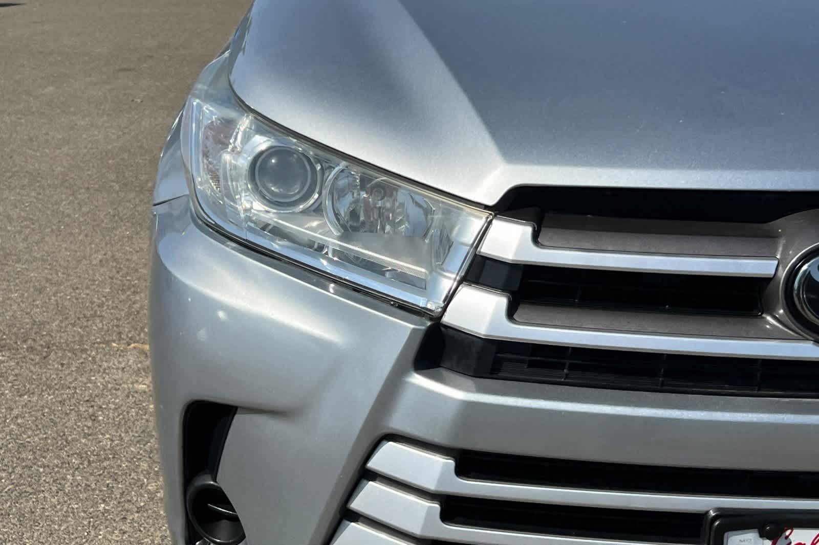 Thumbnail: 2018 Toyota Highlander - 8