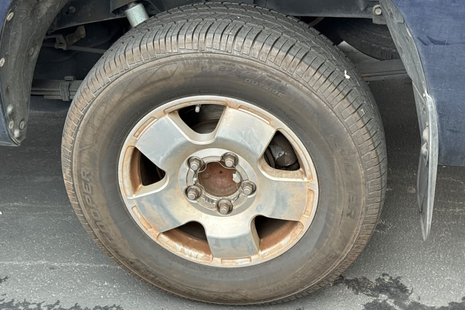 Thumbnail: 2011 Toyota Tundra - 18