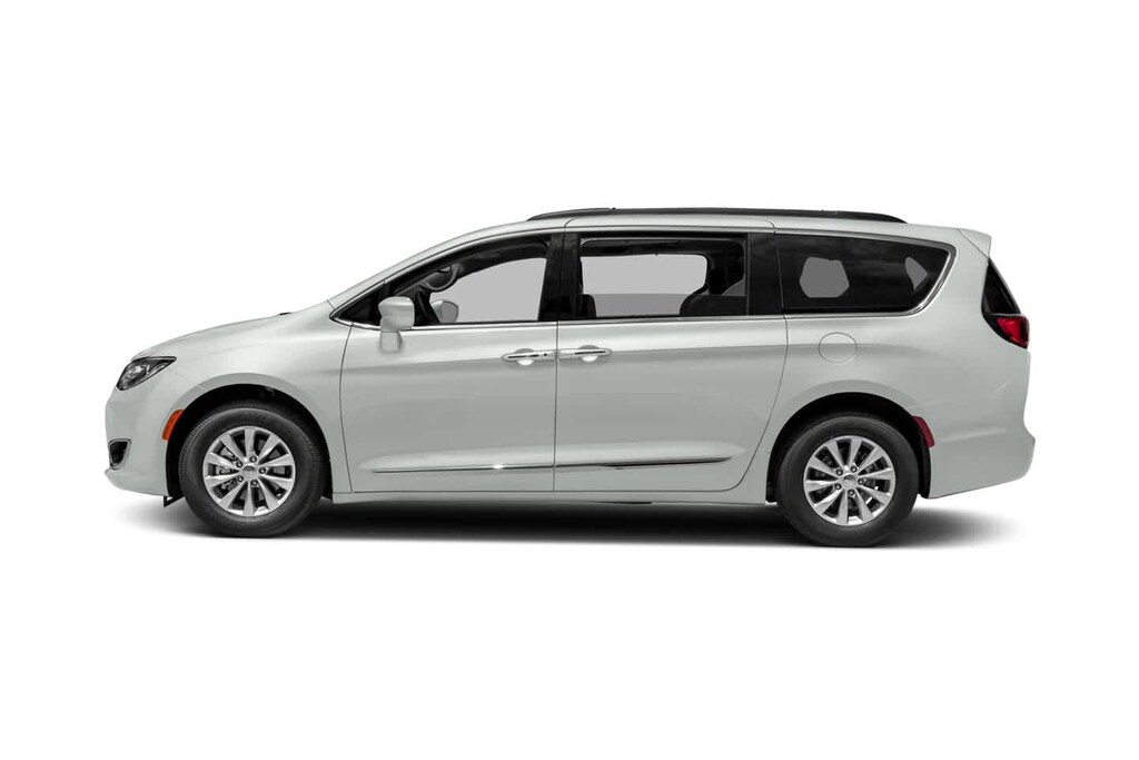 Used 2017 Chrysler Pacifica Limited Van
