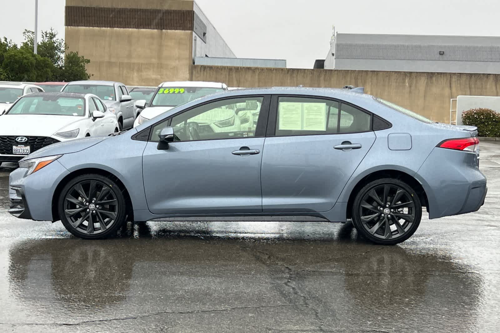 Thumbnail: 2023 Toyota Corolla - 9