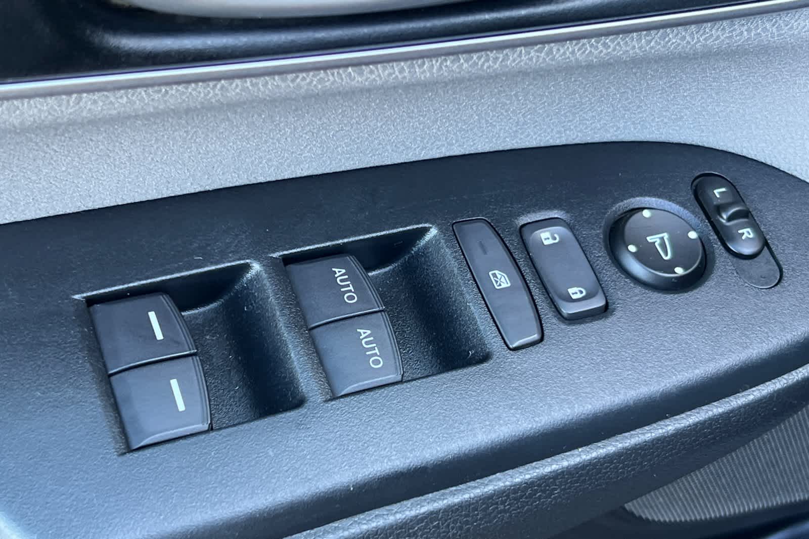 Thumbnail: 2018 Honda CR-V - 13