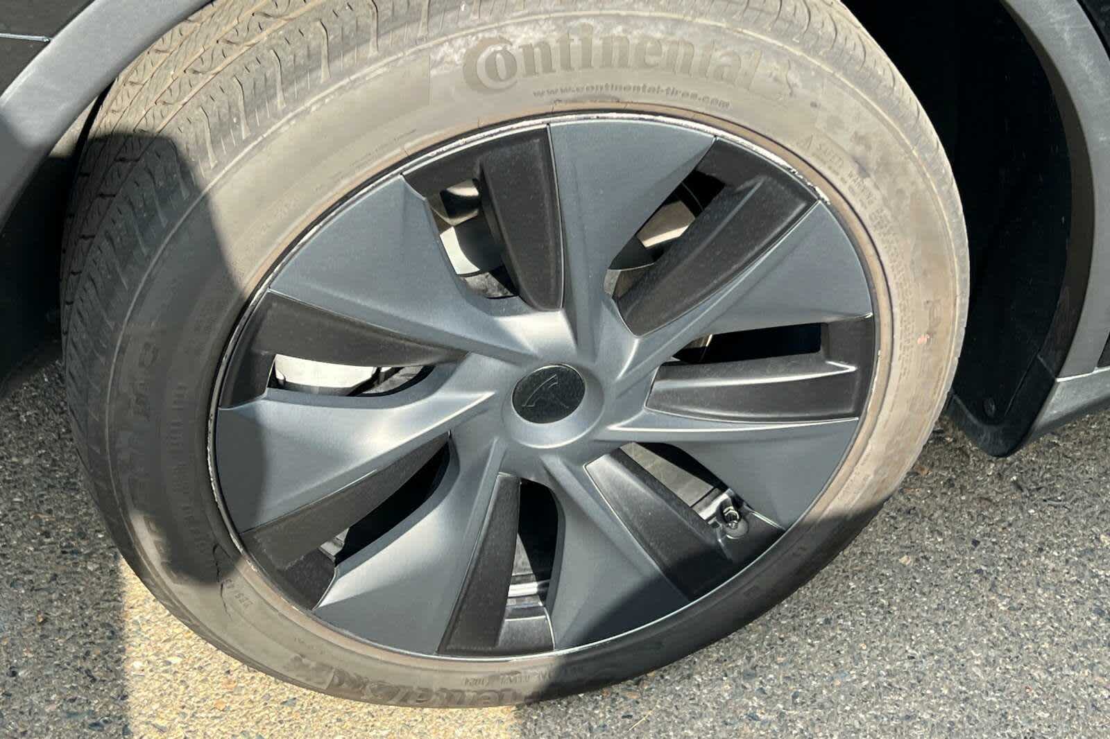 Thumbnail: 2024 Tesla Model Y - 14