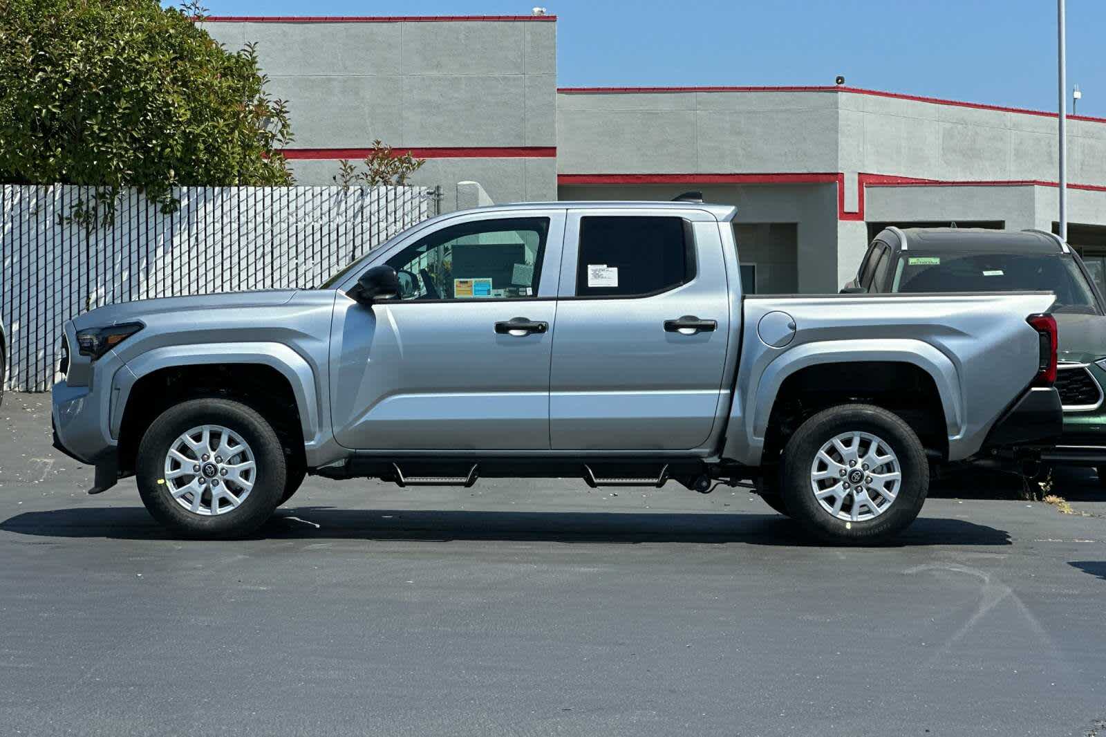 2025 Toyota Tacoma SR 5