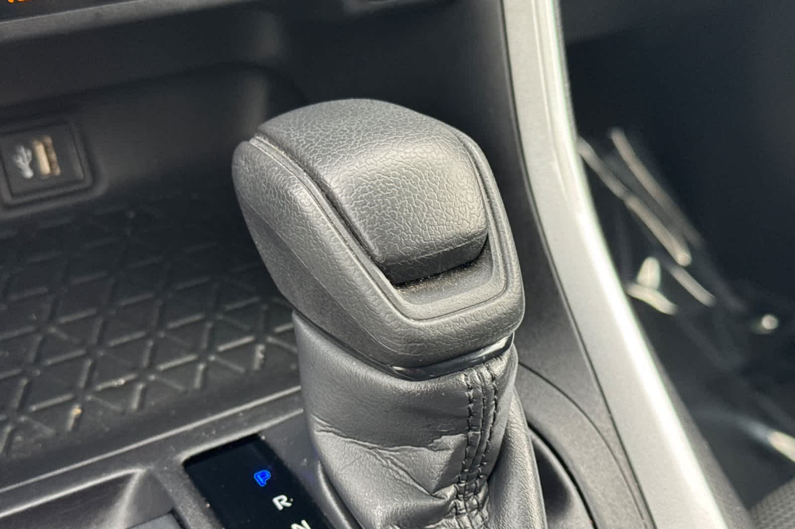 Thumbnail: 2024 Toyota RAV4 - 23