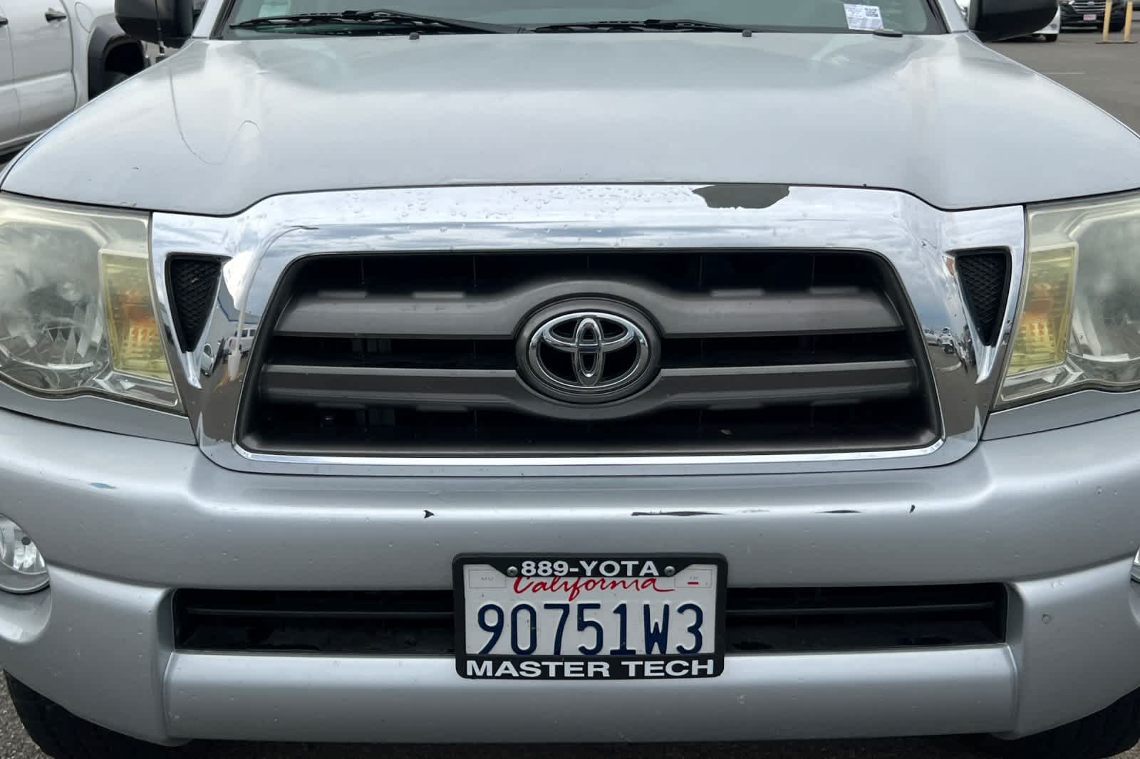 Thumbnail: 2010 Toyota Tacoma - 9