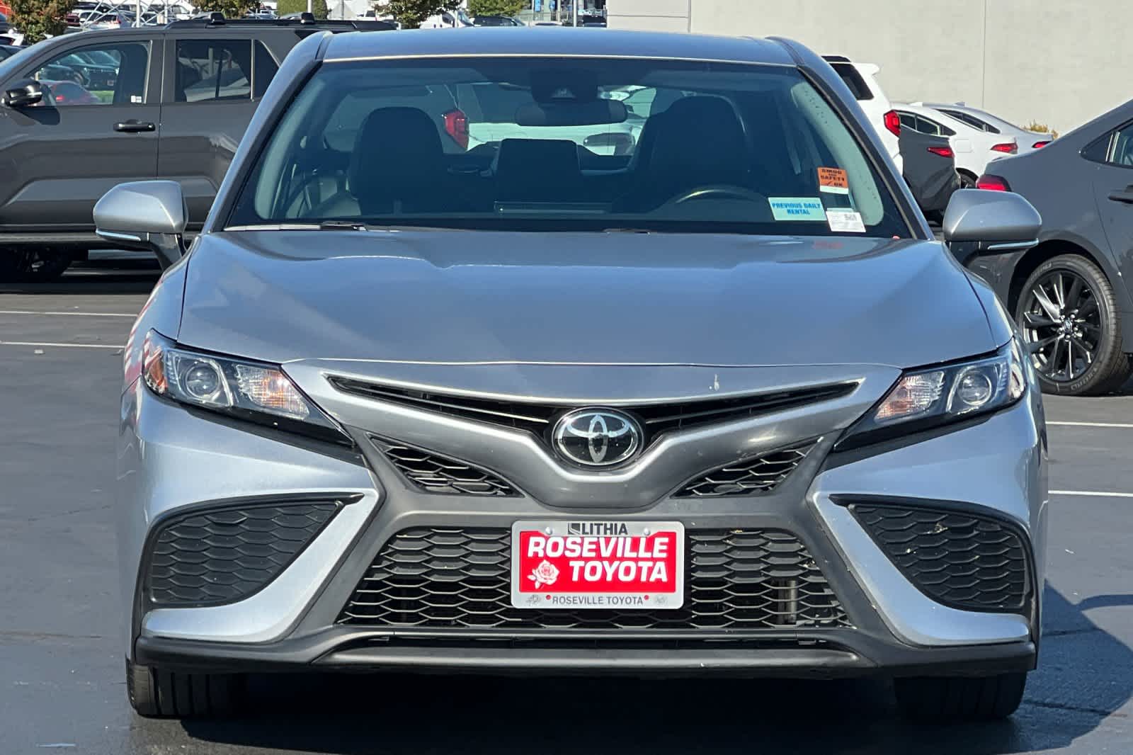 Thumbnail: 2022 Toyota Camry - 10