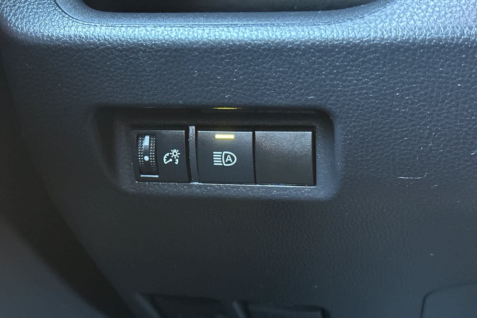 Thumbnail: 2022 Toyota RAV4 - 29