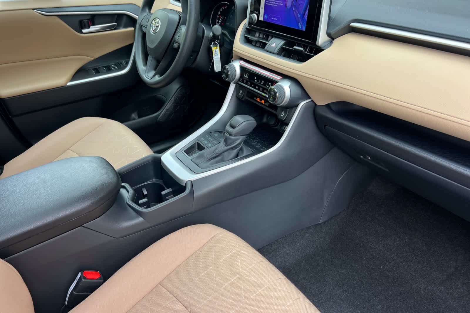 Thumbnail: 2025 Toyota RAV4 - 16