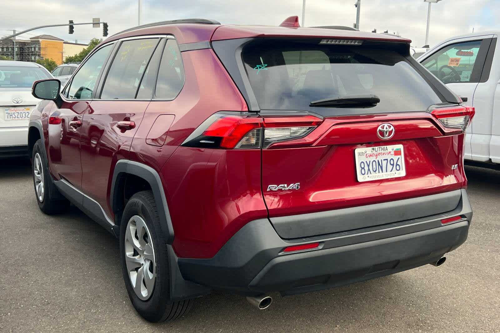 Thumbnail: 2021 Toyota RAV4 - 4