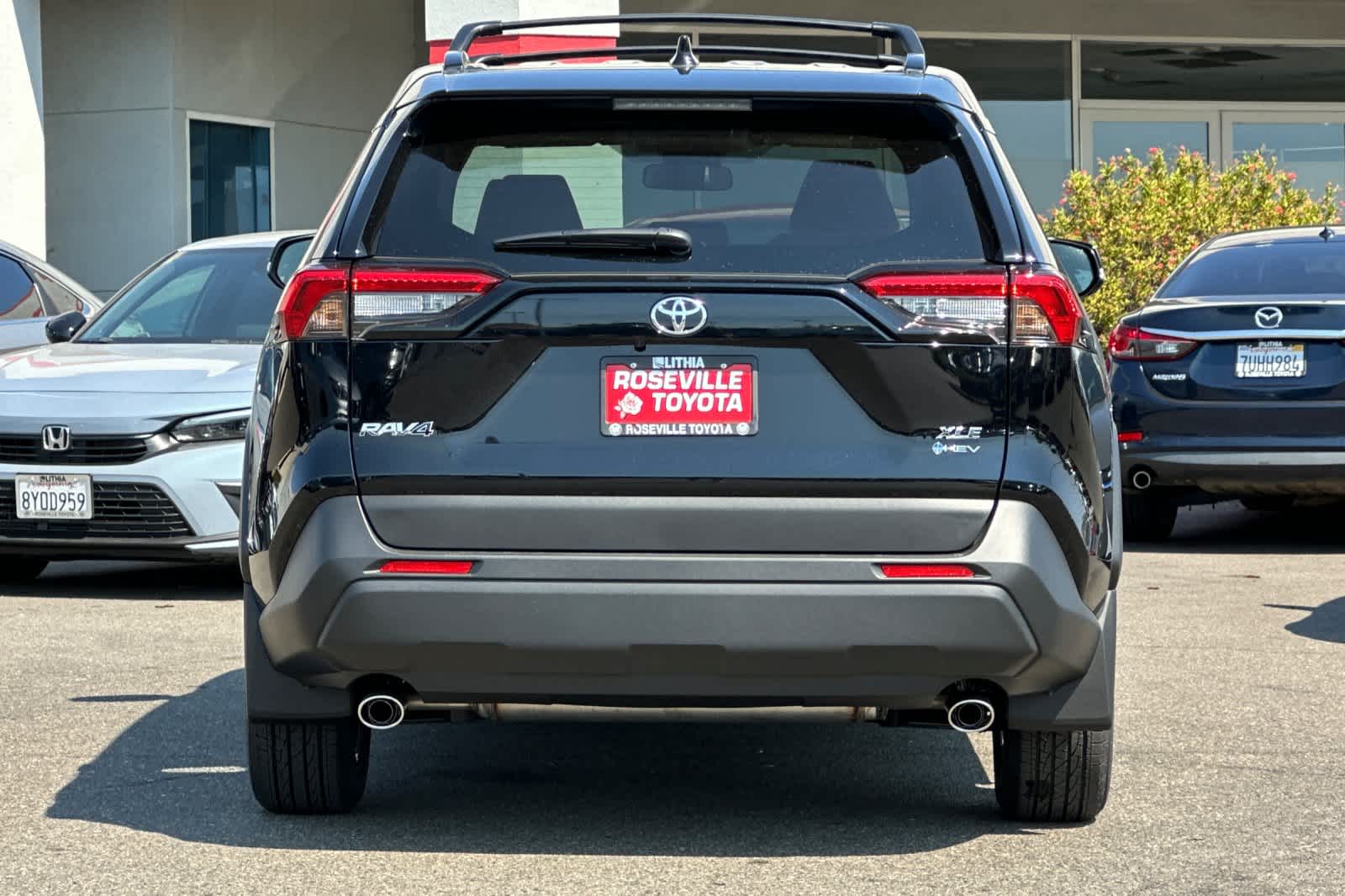 Thumbnail: 2025 Toyota RAV4 - 7