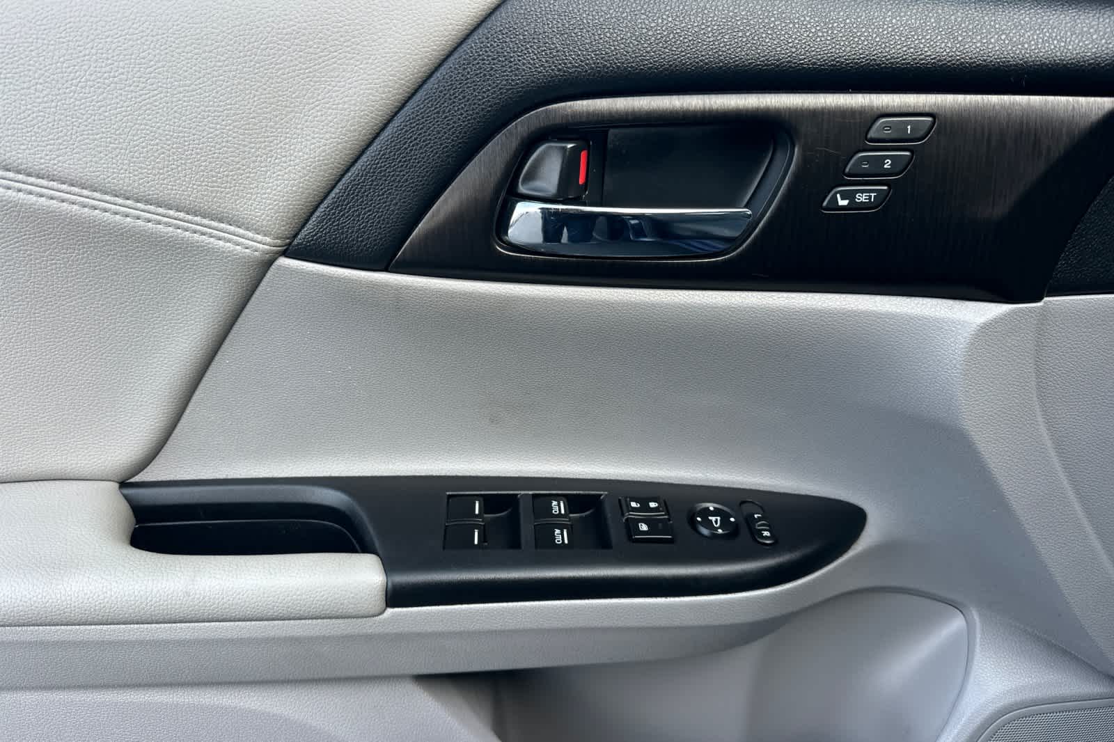 Thumbnail: 2013 Honda Accord - 12