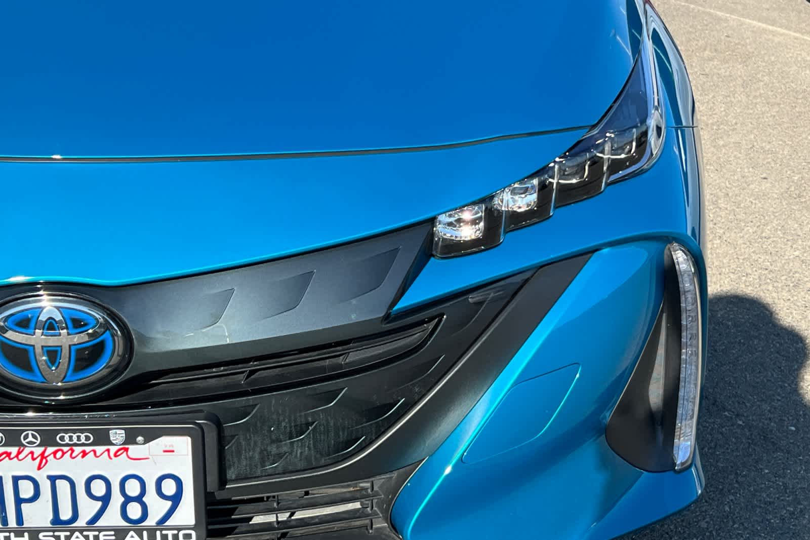 Thumbnail: 2021 Toyota Prius Prime - 10