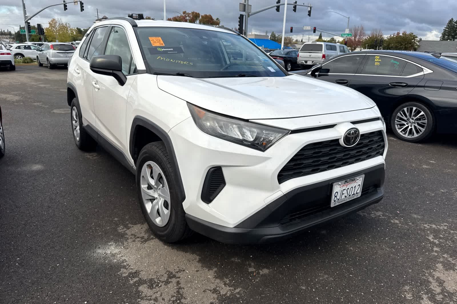 Thumbnail: 2019 Toyota RAV4 - 3