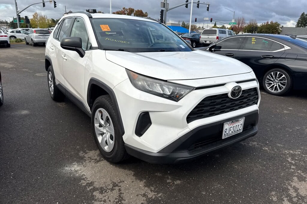 Used 2019 Toyota RAV4 LE SUV