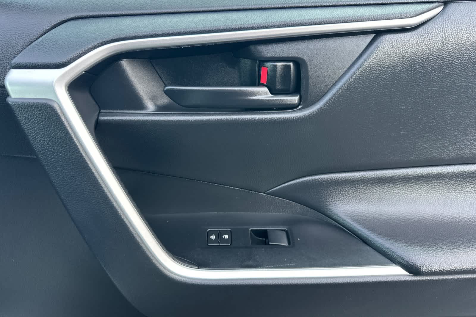 Thumbnail: 2024 Toyota RAV4 - 19