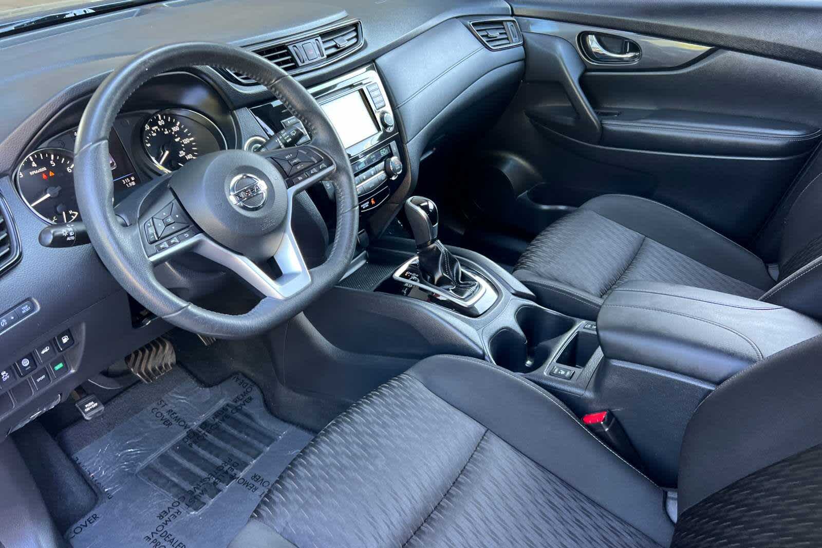 2019 Nissan Rogue SV 11