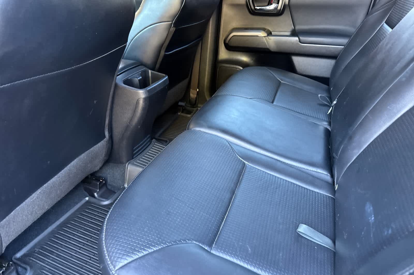 Thumbnail: 2019 Toyota Tacoma - 4