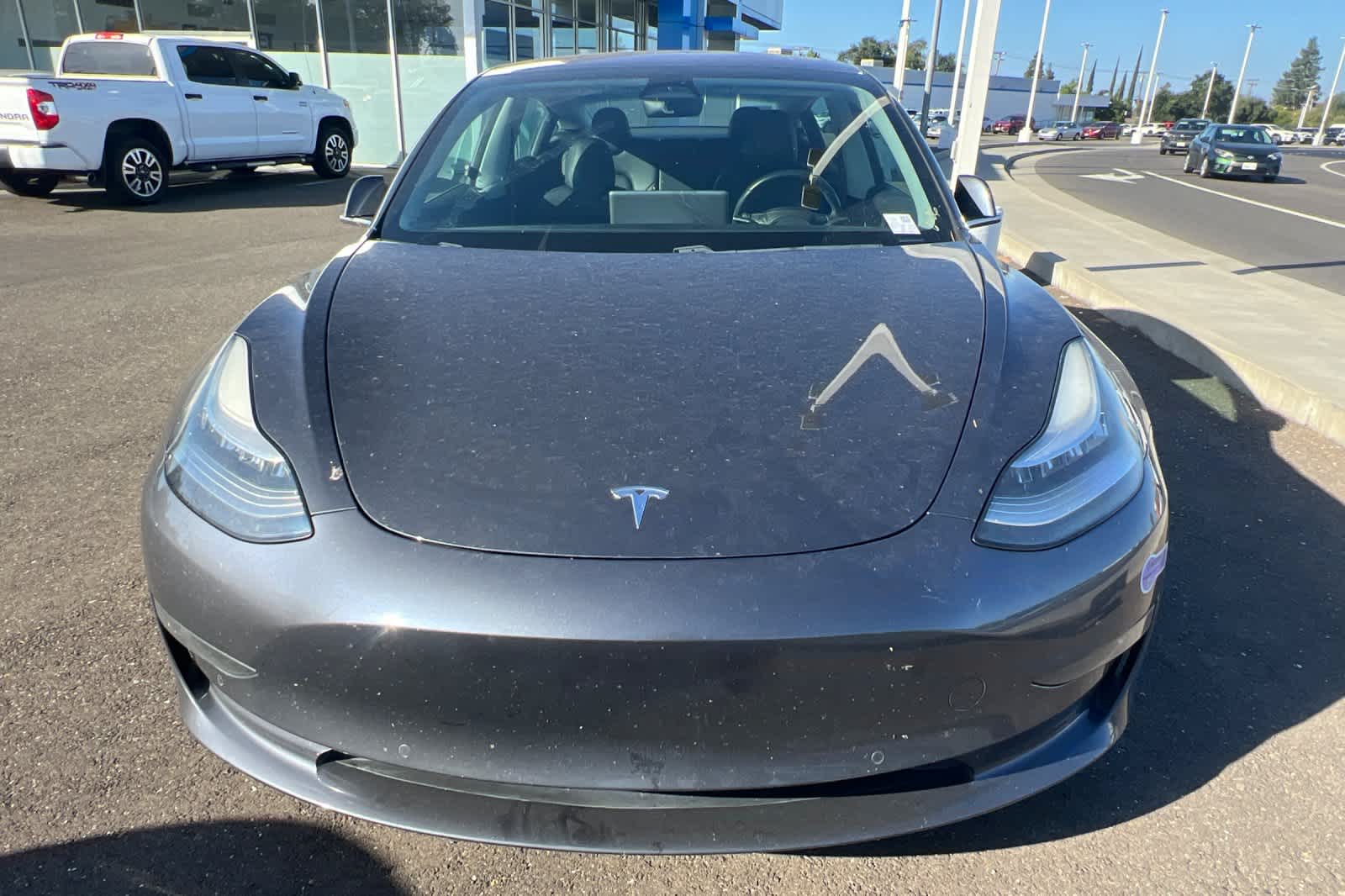 Thumbnail: 2018 Tesla Model 3 - 2