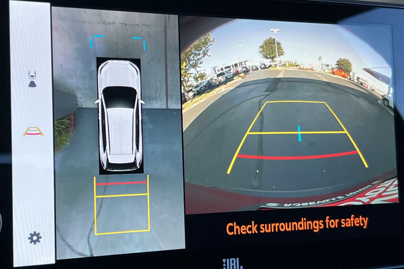 Thumbnail: 2025 Toyota RAV4 - 21