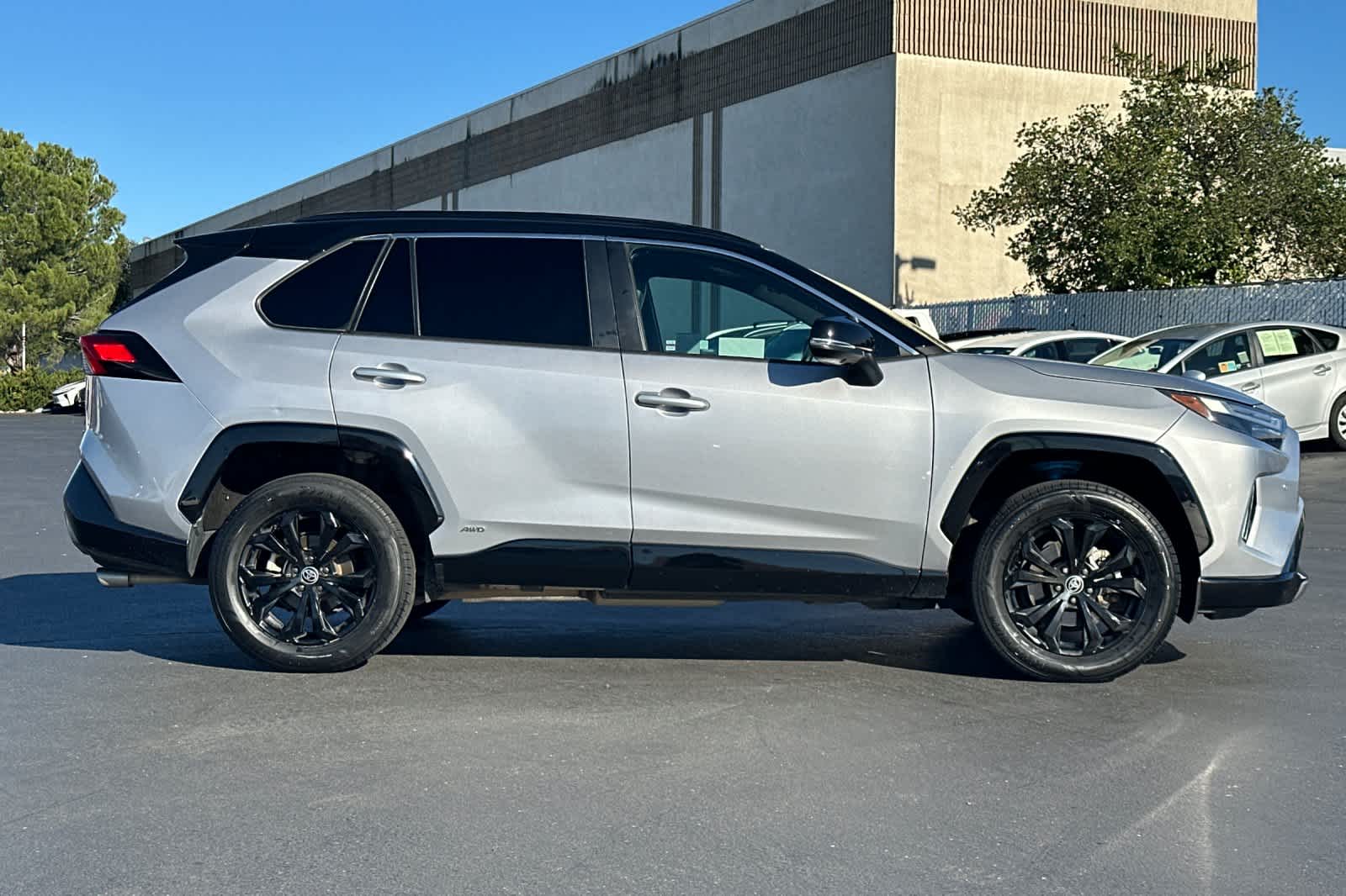 Thumbnail: 2022 Toyota RAV4 - 6