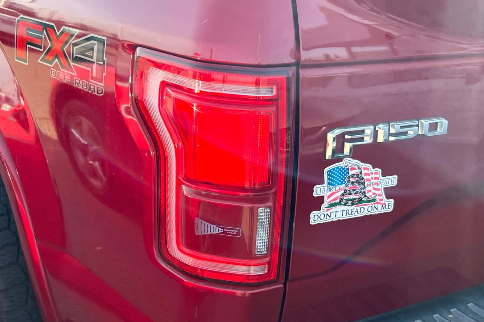 Thumbnail: 2015 Ford F-150 - 14