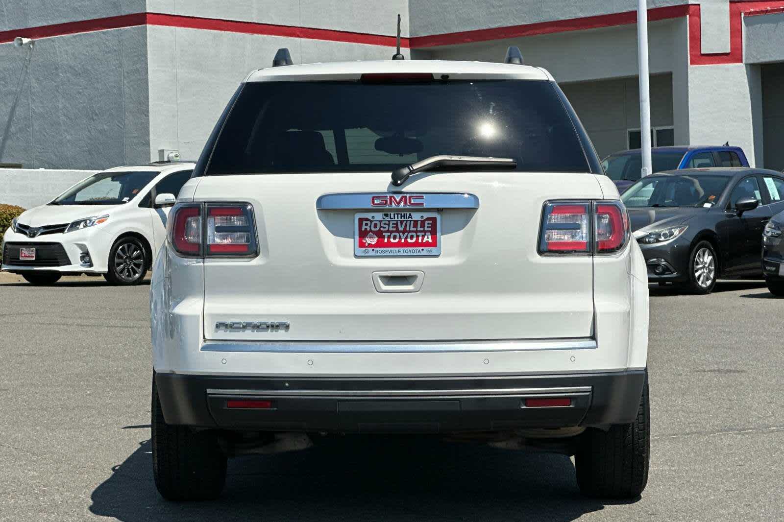 Thumbnail: 2015 GMC Acadia - 8