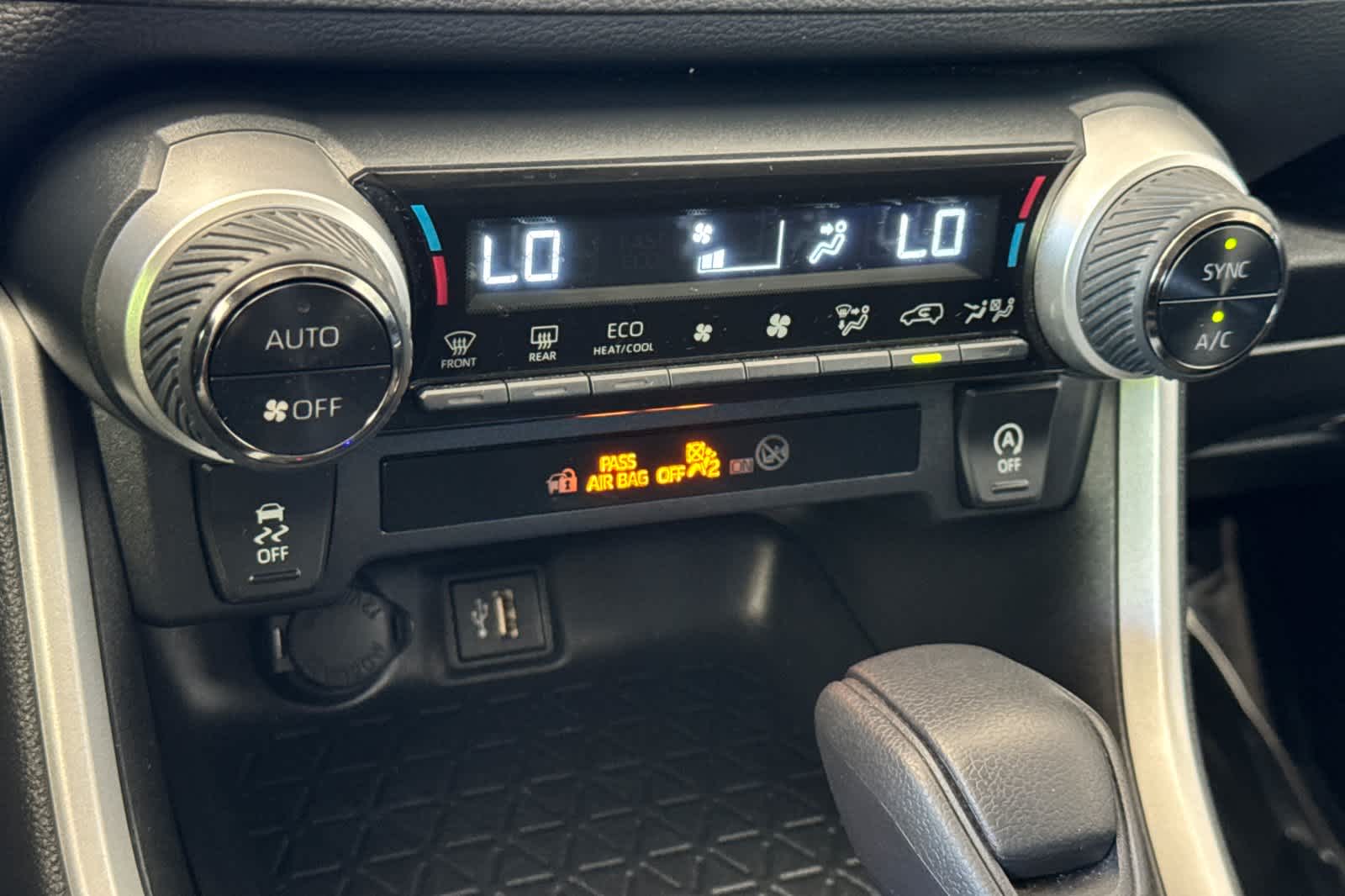 Thumbnail: 2023 Toyota RAV4 - 23