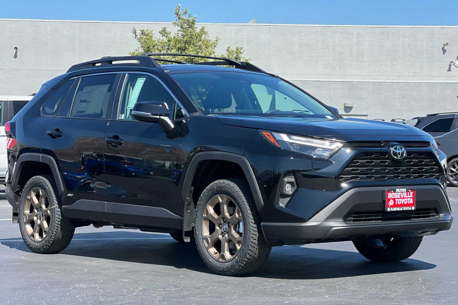 2025 Toyota RAV4 Woodland Edition 9