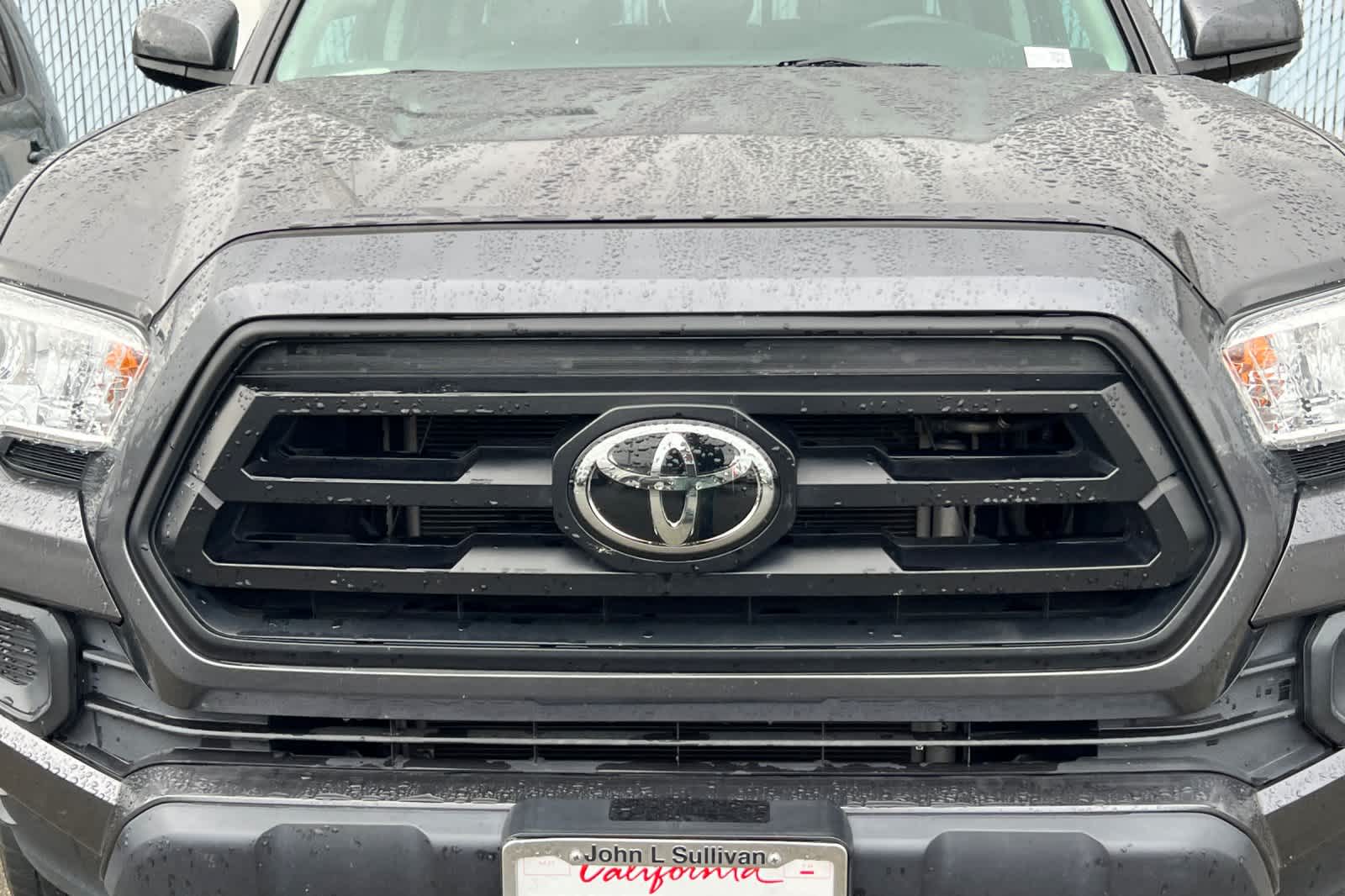 Thumbnail: 2022 Toyota Tacoma - 8