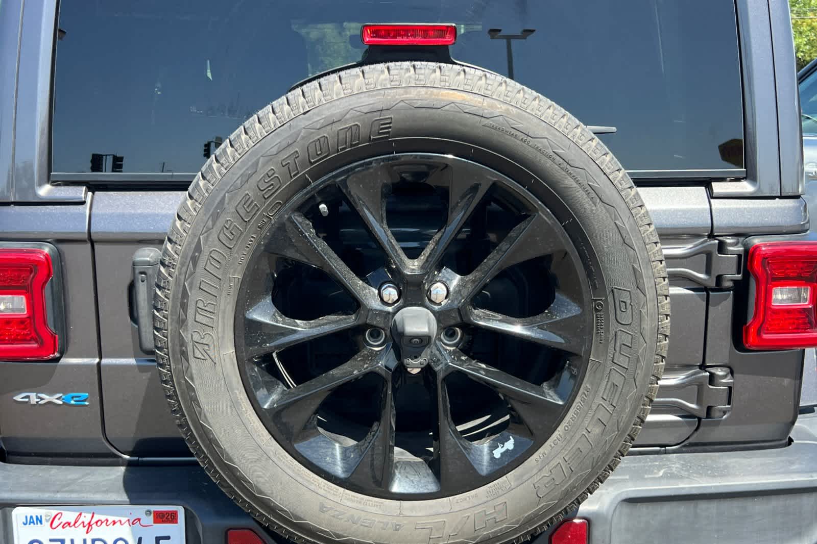 Thumbnail: 2021 Jeep Wrangler - 18