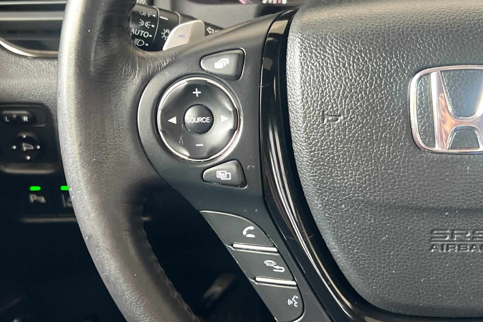 Thumbnail: 2018 Honda Pilot - 29