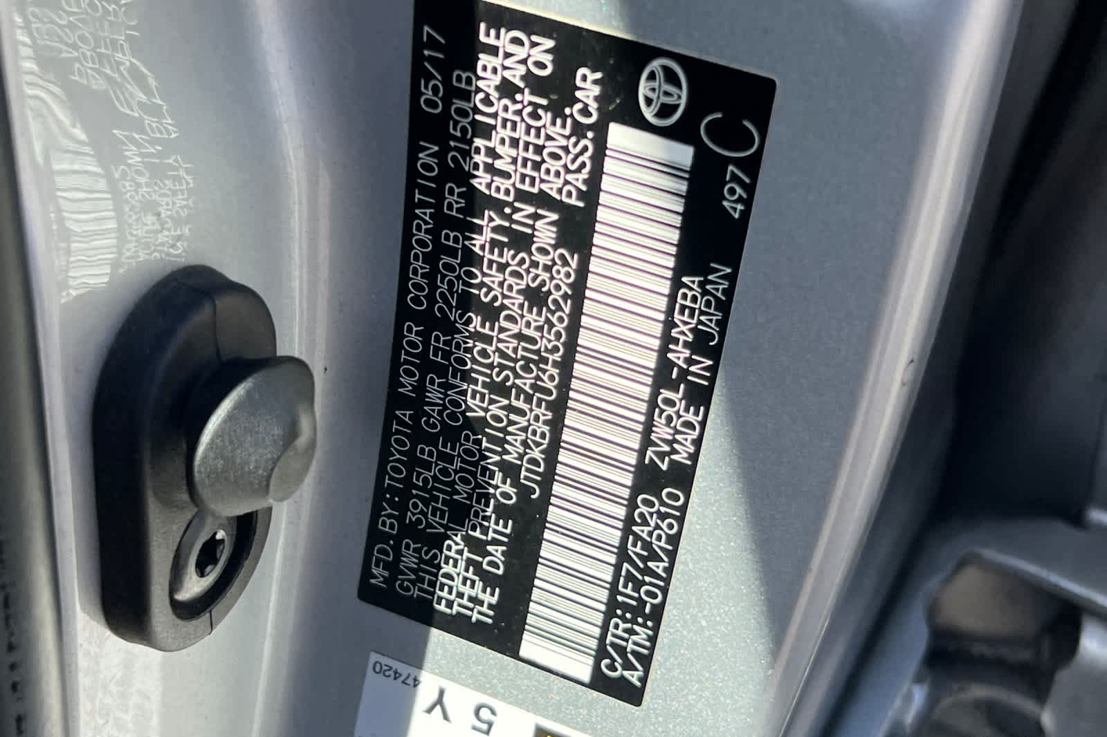 Thumbnail: 2017 Toyota Prius - 32