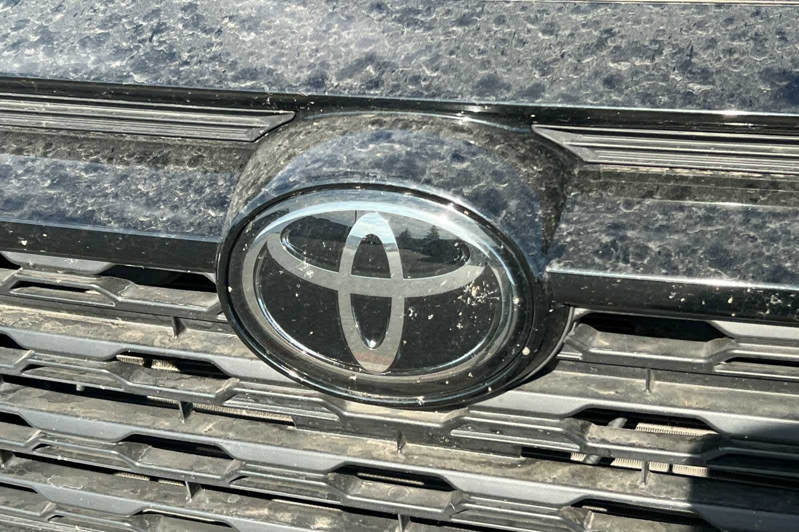 Thumbnail: 2023 Toyota RAV4 - 9