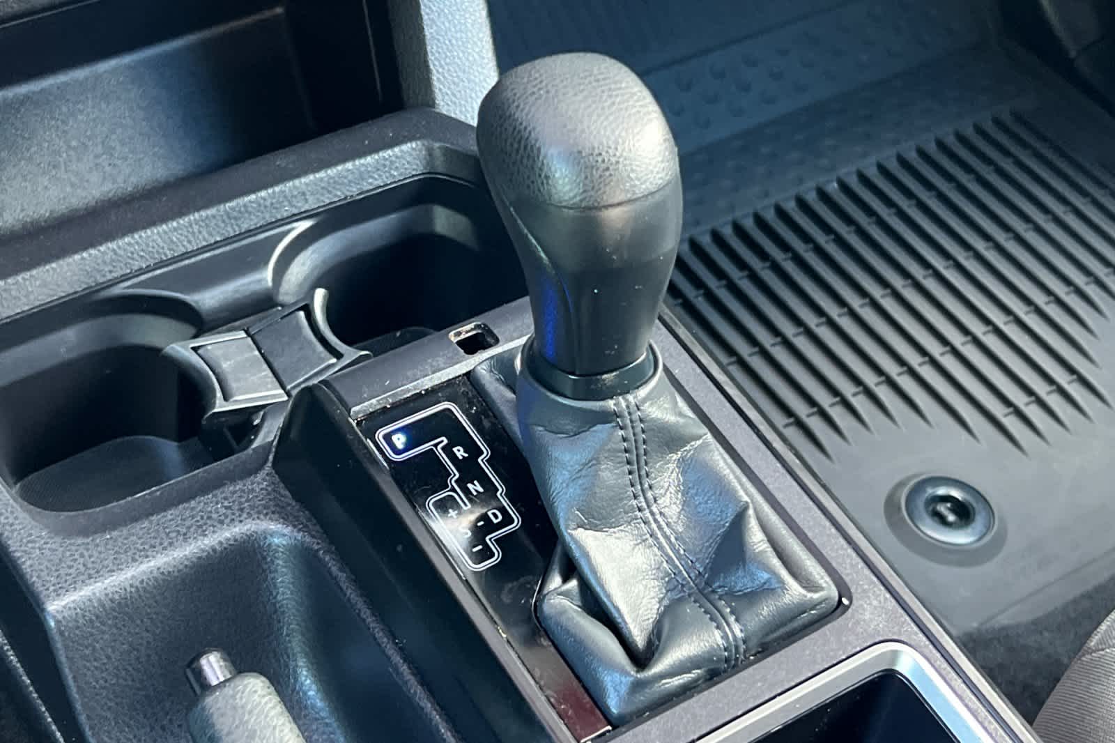 Thumbnail: 2022 Toyota Tacoma - 21