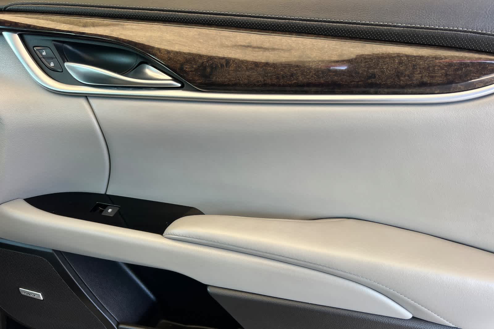 Thumbnail: 2013 Cadillac XTS - 18