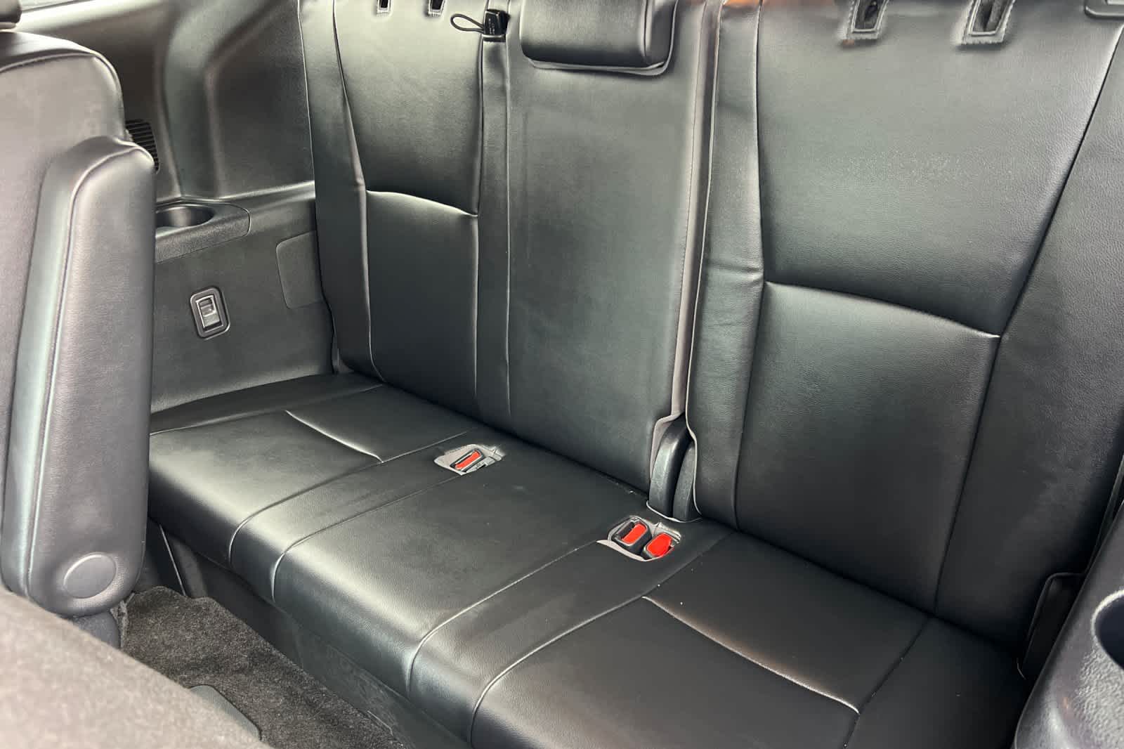 Thumbnail: 2023 Toyota Highlander - 16