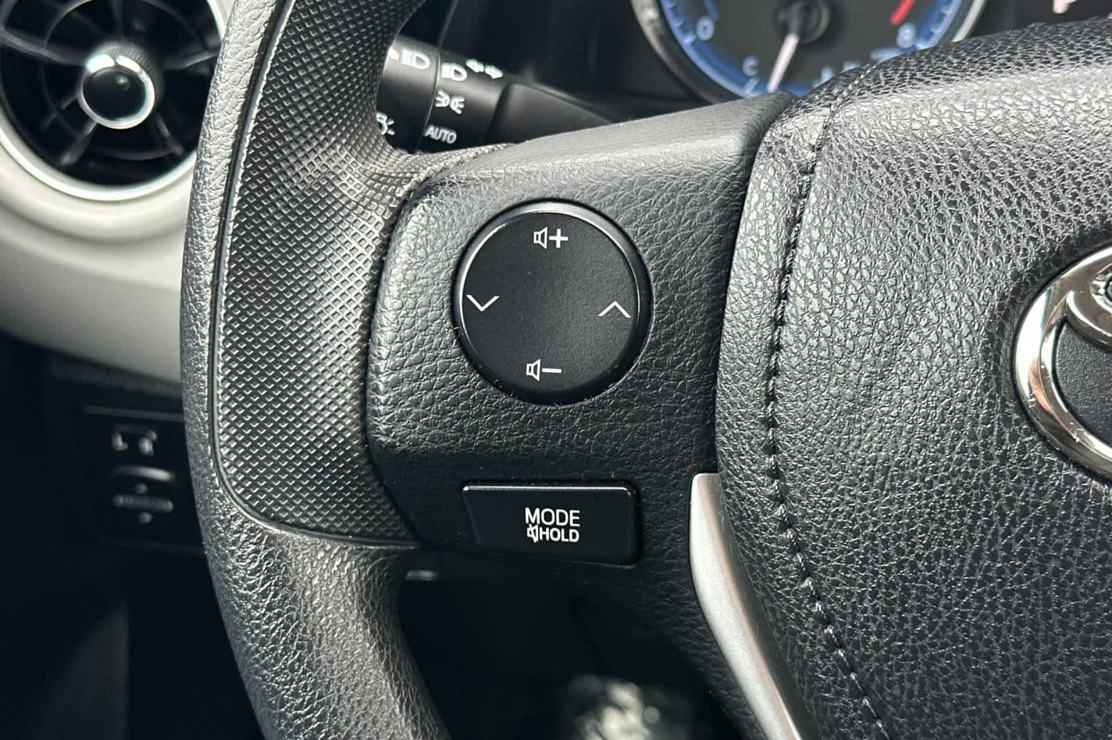 Thumbnail: 2017 Toyota Corolla - 24