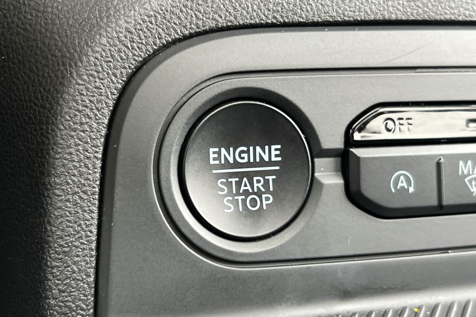 Thumbnail: 2025 Ford Bronco Sport - 26