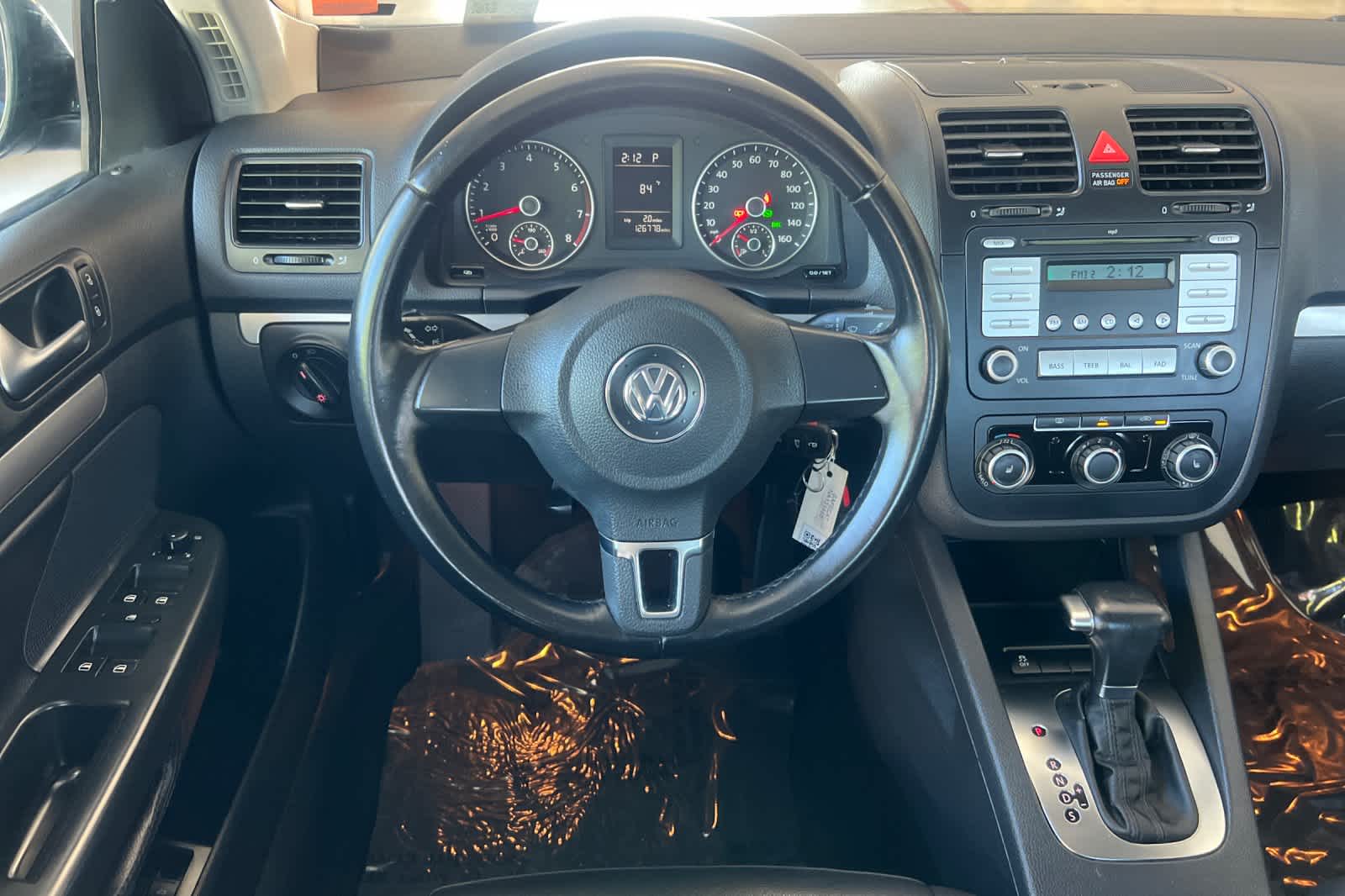 Thumbnail: 2010 Volkswagen Jetta - 15