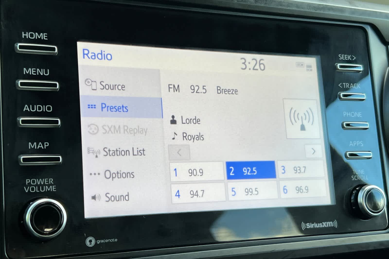 Thumbnail: 2022 Toyota Tacoma - 18