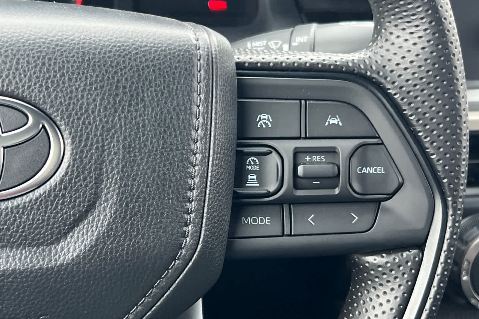 Thumbnail: 2025 Toyota Tacoma - 25