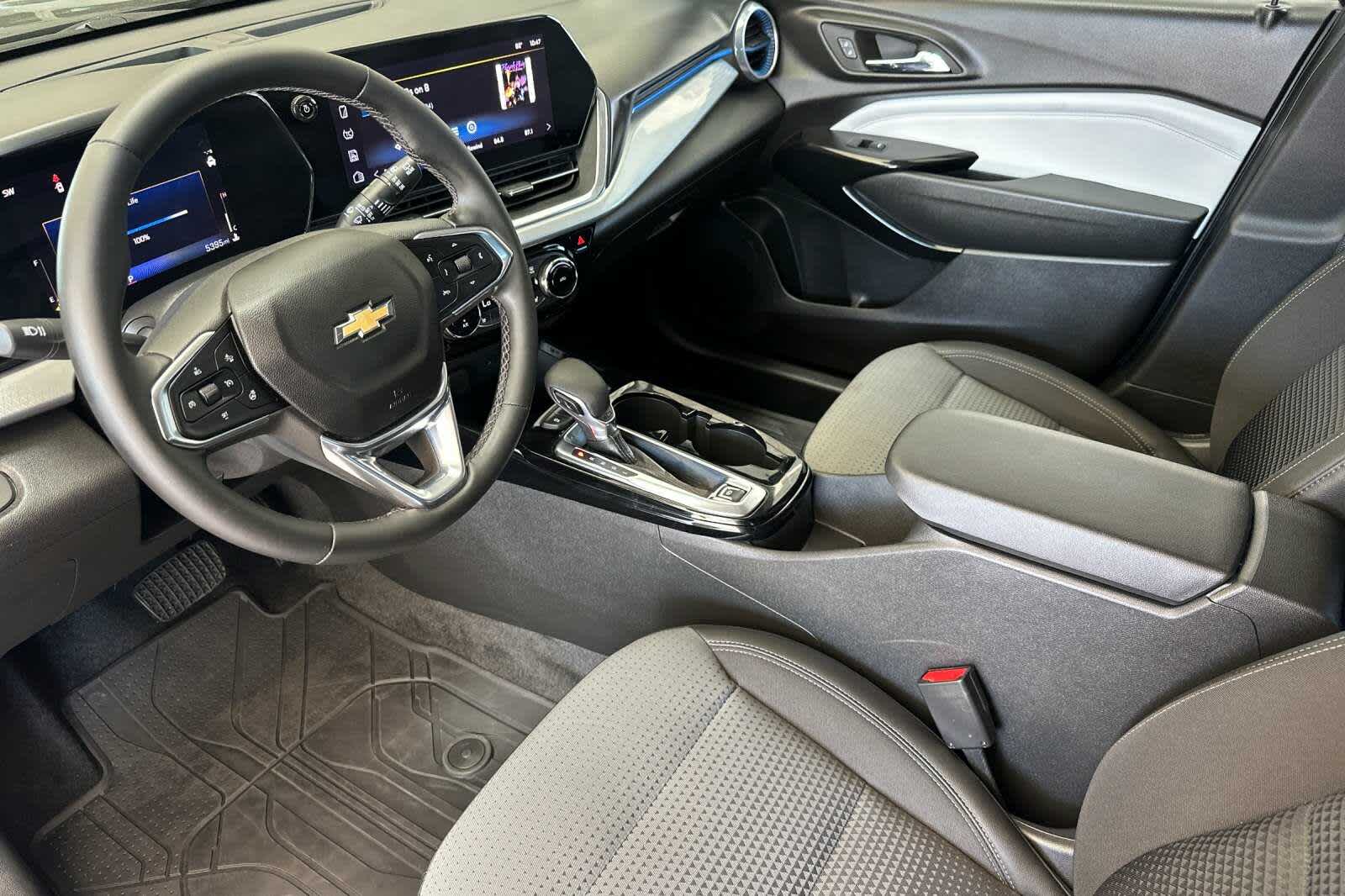 Thumbnail: 2024 Chevrolet Trax - 11