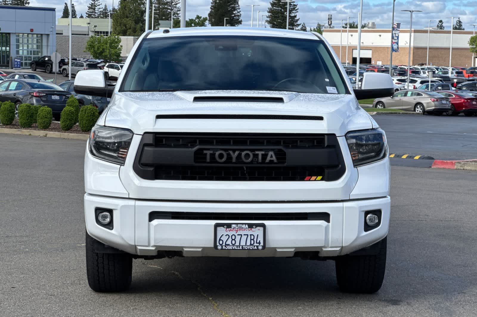 Thumbnail: 2019 Toyota Tundra - 10