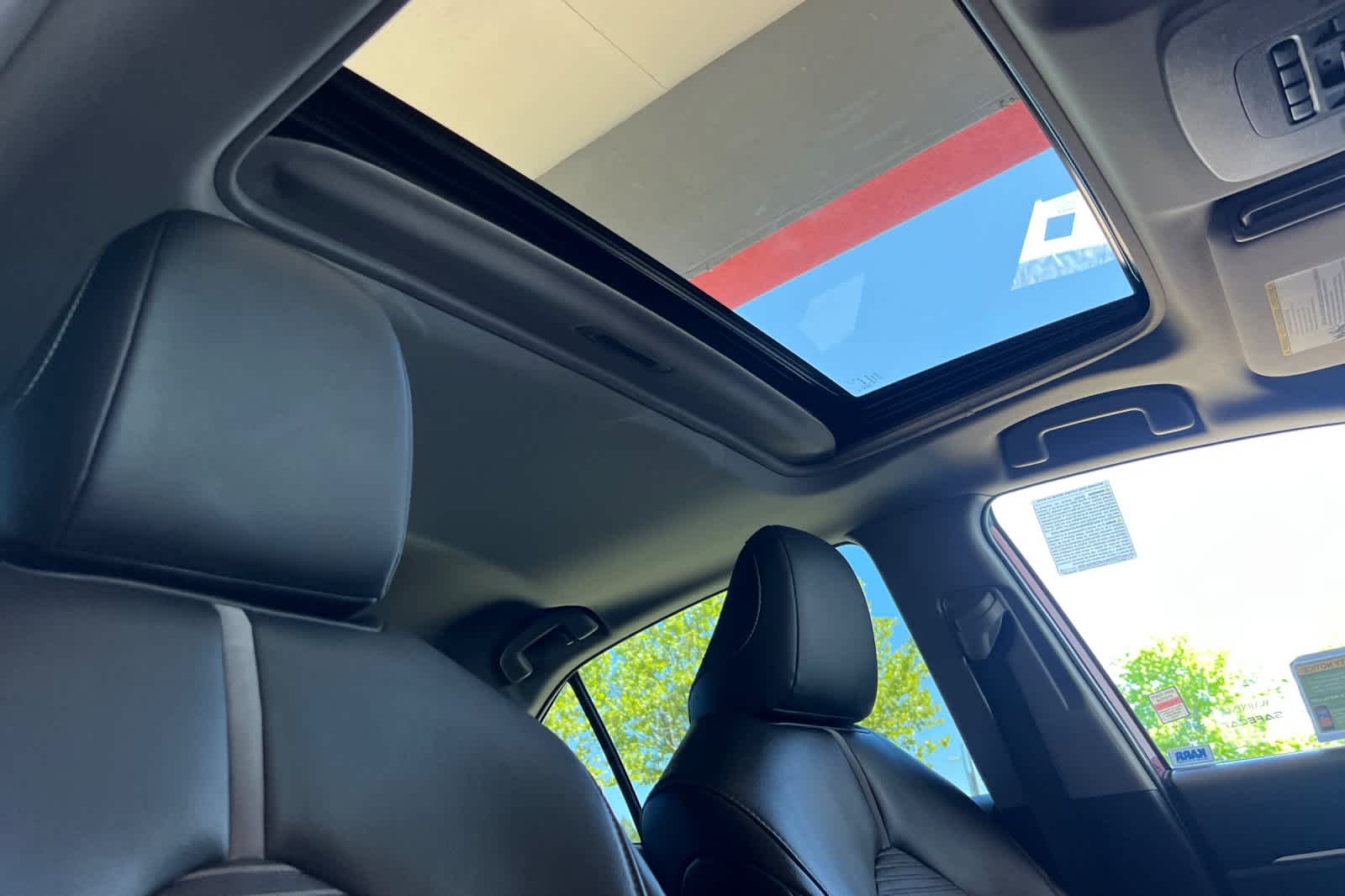 Thumbnail: 2019 Toyota Camry - 16