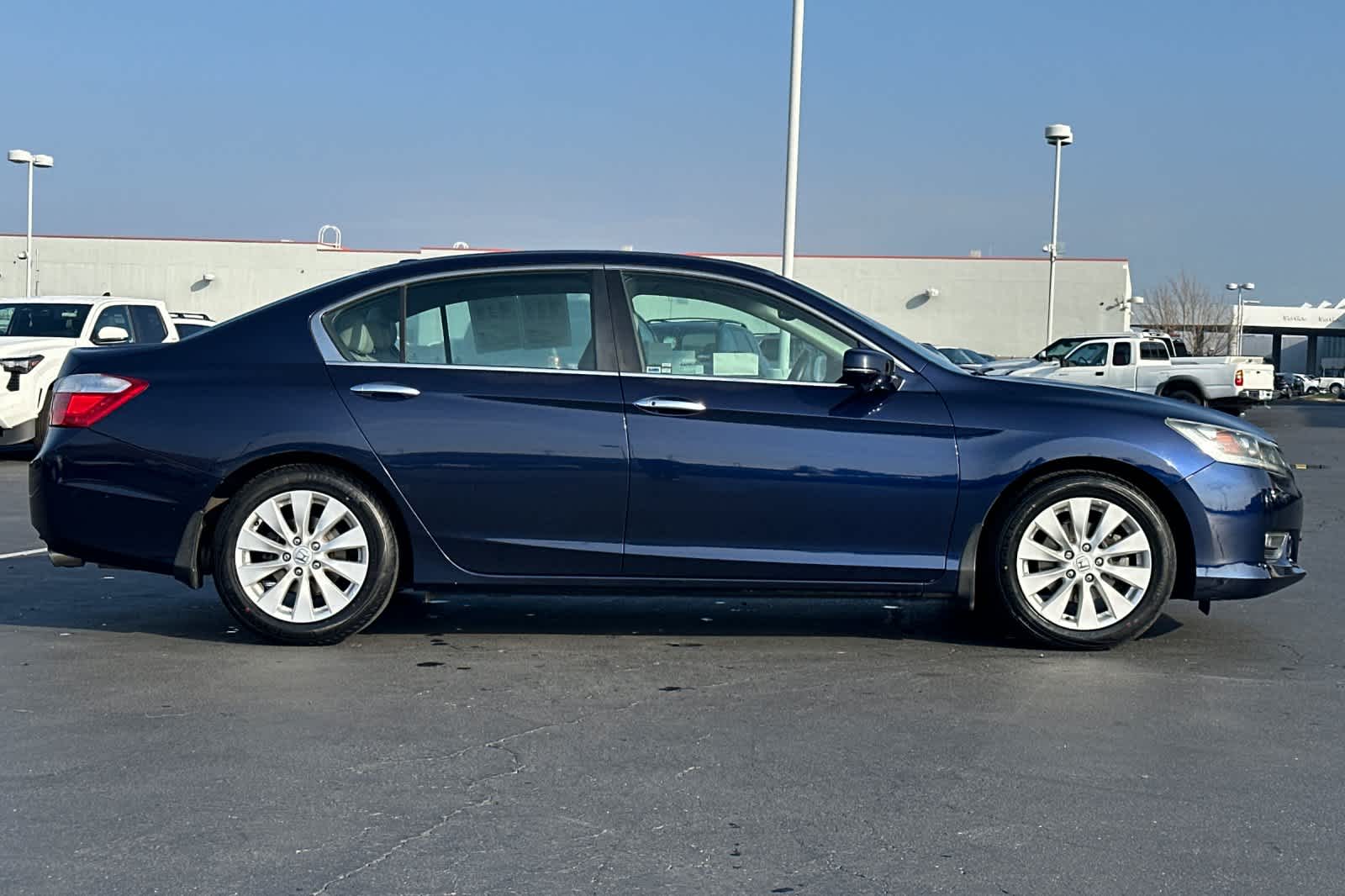 Thumbnail: 2013 Honda Accord - 6