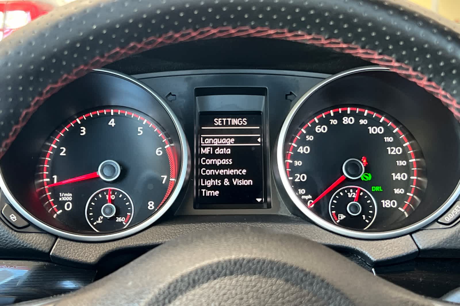 Thumbnail: 2012 Volkswagen Golf - 26