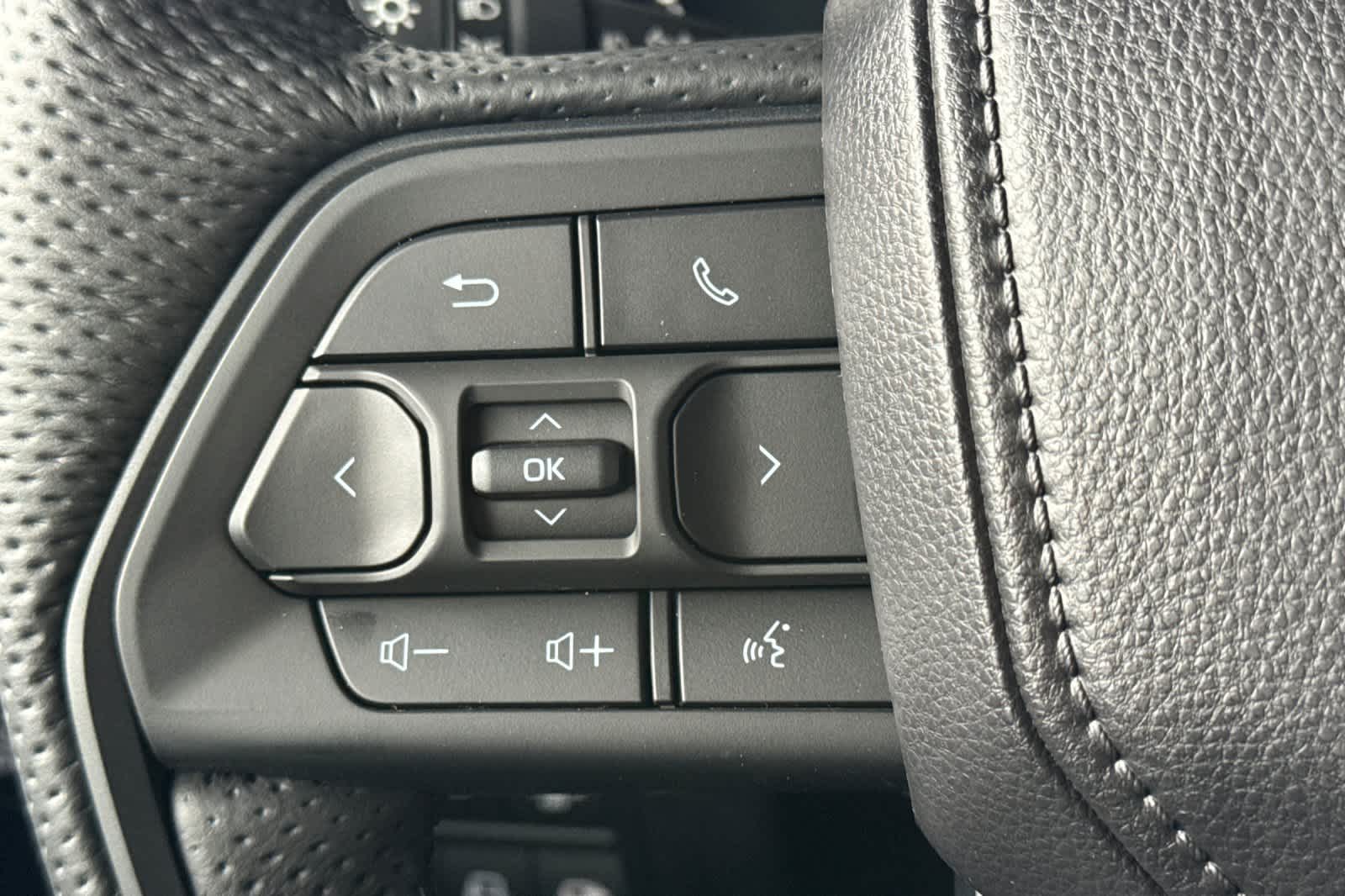 Thumbnail: 2026 Toyota Tundra - 25