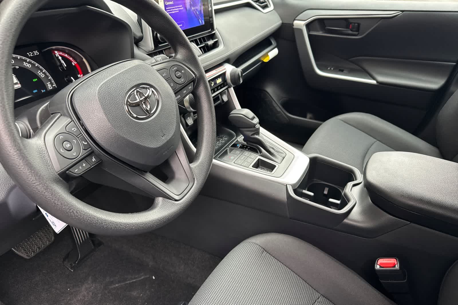 Thumbnail: 2025 Toyota RAV4 - 11