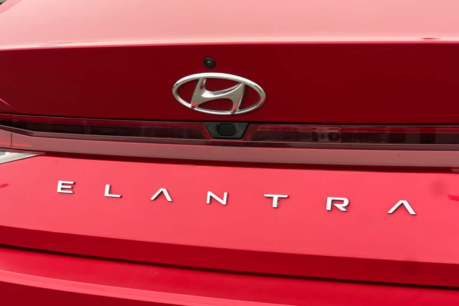 Thumbnail: 2021 Hyundai Elantra - 28