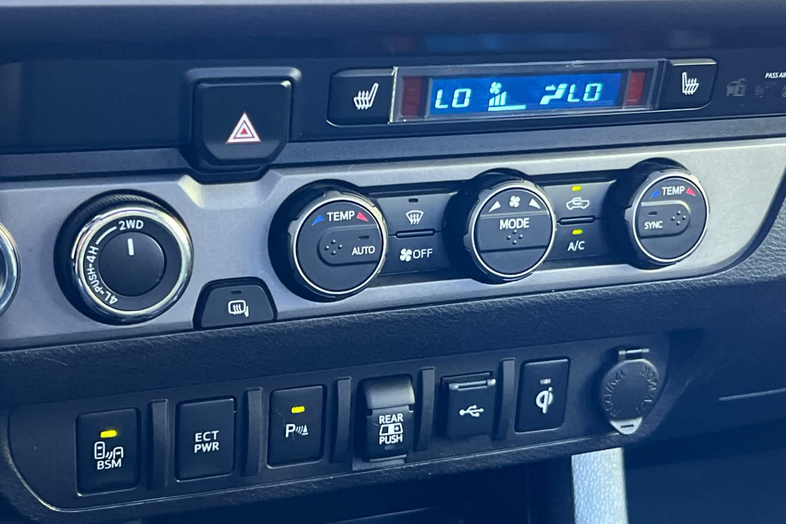 Thumbnail: 2021 Toyota Tacoma - 22